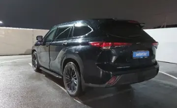 Toyota Highlander 2021 года за 25 000 000 тг. в Шымкент фото 4