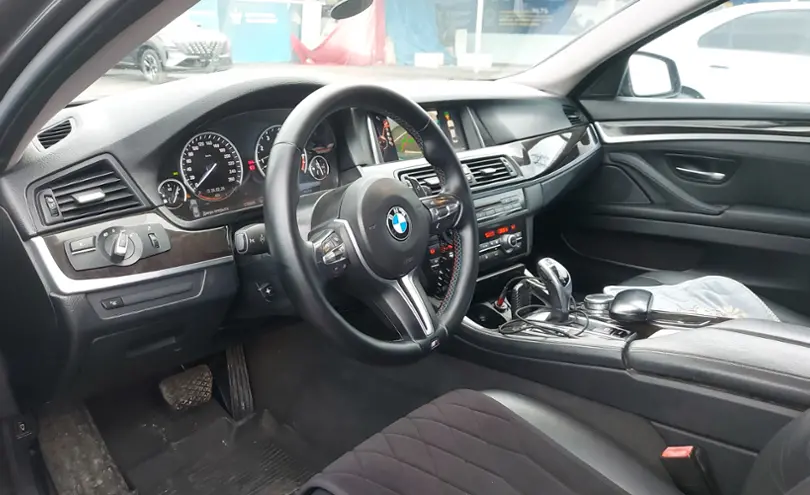BMW 5 серии 2016 года за 11 500 000 тг. в Шымкент фото 5