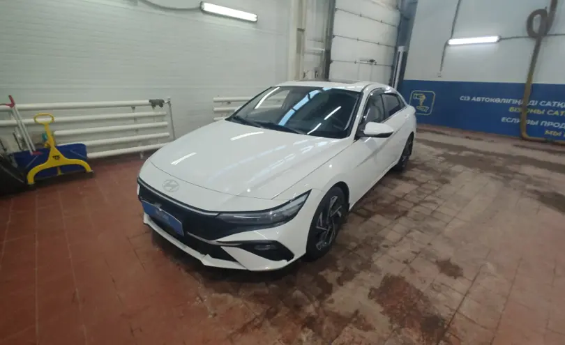 Hyundai Elantra 2023 года за 9 000 000 тг. в Астана