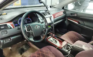 Toyota Camry 2013 года за 9 300 000 тг. в Астана фото 5