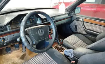 Mercedes-Benz E-Класс 1993 года за 1 600 000 тг. в Астана фото 5