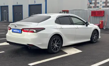 Toyota Camry 2023 года за 13 000 000 тг. в Алматы