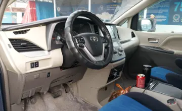 Toyota Sienna 2016 года за 13 000 000 тг. в Шымкент фото 5