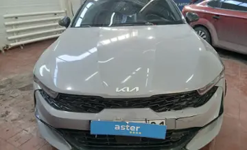 Kia K5 2021 года за 9 500 000 тг. в Астана фото 2