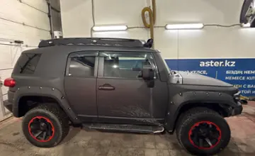 Toyota FJ Cruiser 2007 года за 14 900 000 тг. в Астана фото 4