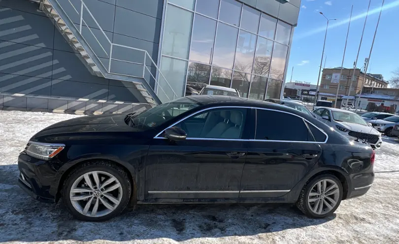 Volkswagen Passat 2017 года за 8 000 000 тг. в Уральск фото 4