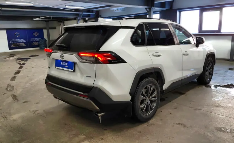 Toyota RAV4 2023 года за 17 500 000 тг. в Астана фото 3