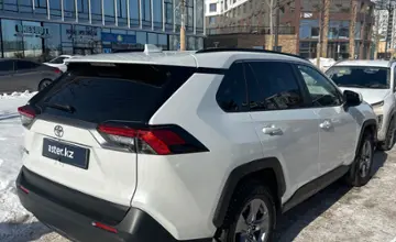 Toyota RAV4 2023 года за 18 000 000 тг. в Астана