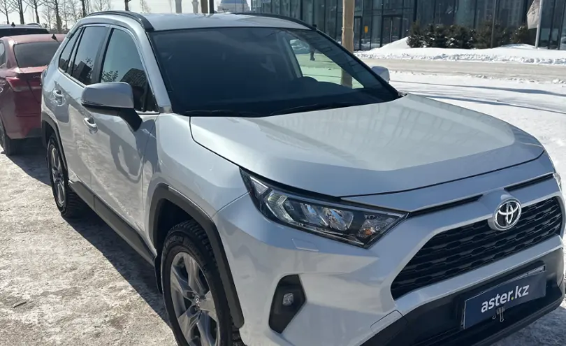 Toyota RAV4 2023 года за 18 000 000 тг. в Астана фото 3