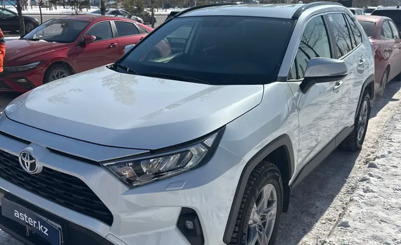 Toyota RAV4 2023 года за 18 000 000 тг. в Астана