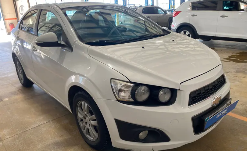 Chevrolet Aveo 2014 года за 3 400 000 тг. в Караганда фото 3