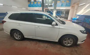 Mitsubishi Outlander 2022 года за 11 000 000 тг. в Астана фото 4