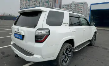 Toyota 4Runner 2019 года за 22 000 000 тг. в Алматы