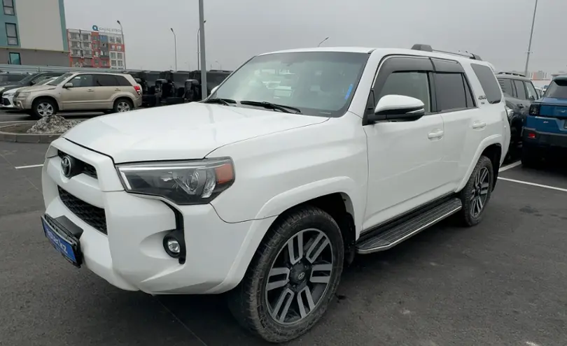 Toyota 4Runner 2019 года за 22 000 000 тг. в Алматы