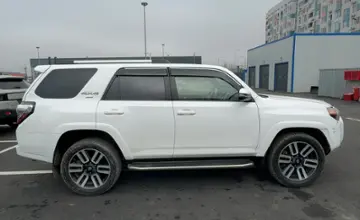 Toyota 4Runner 2019 года за 22 000 000 тг. в Алматы фото 4