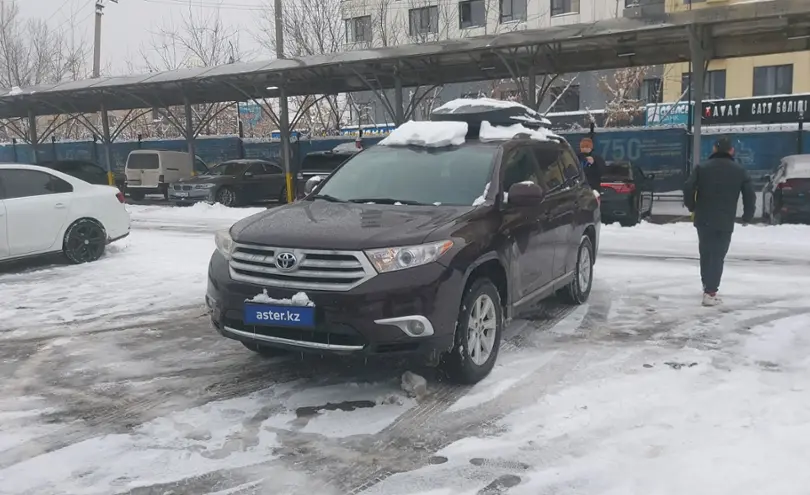 Toyota Highlander 2012 года за 10 000 000 тг. в Алматы