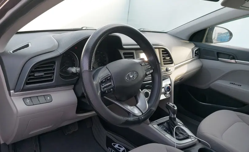 Hyundai Elantra 2018 года за 8 000 000 тг. в Шымкент фото 5