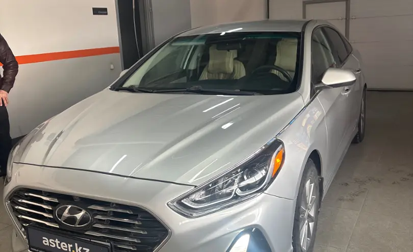 Hyundai Sonata 2018 года за 7 500 000 тг. в Уральск