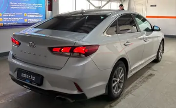 Hyundai Sonata 2018 года за 7 500 000 тг. в Уральск