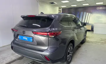 Toyota Highlander 2021 года за 24 000 000 тг. в Павлодар