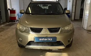 Mitsubishi Outlander 2008 года за 3 500 000 тг. в Актобе фото 2