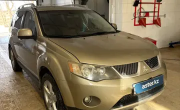 Mitsubishi Outlander 2008 года за 3 500 000 тг. в Актобе фото 3