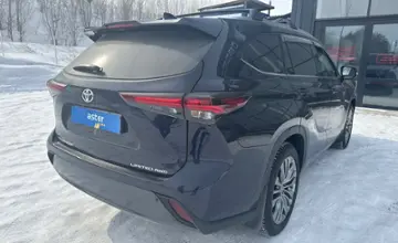 Toyota Highlander 2024 года за 28 000 000 тг. в Усть-Каменогорск