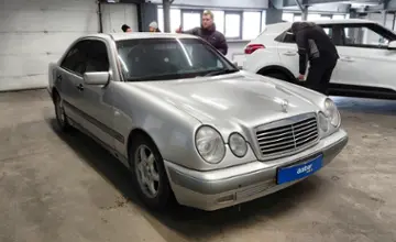Mercedes-Benz E-Класс 1998 года за 3 500 000 тг. в Астана фото 2