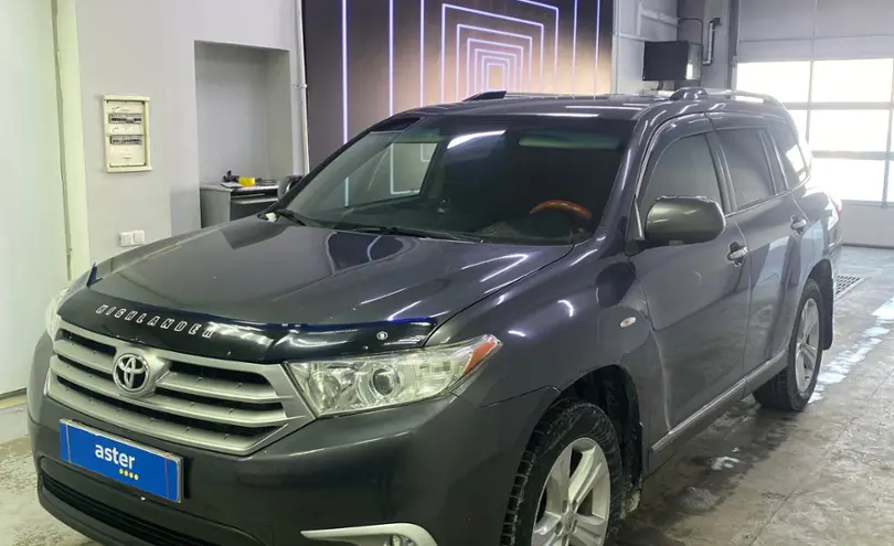 Toyota Highlander 2011 года за 12 000 000 тг. в Павлодар