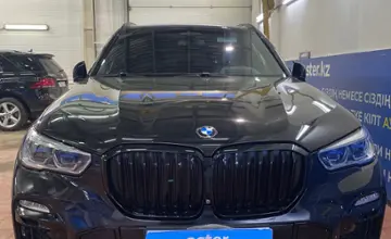 BMW X5 2019 года за 28 000 000 тг. в Астана фото 2
