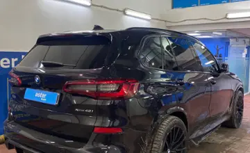 BMW X5 2019 года за 28 000 000 тг. в Астана