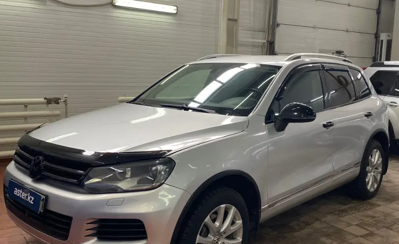 Volkswagen Touareg 2010 года за 10 000 000 тг. в Астана
