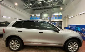 Volkswagen Touareg 2010 года за 10 000 000 тг. в Астана фото 4