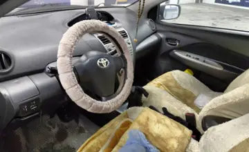 Toyota Yaris 2010 года за 3 500 000 тг. в Астана фото 5