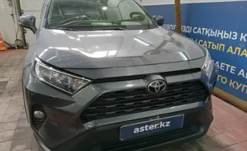 Toyota RAV4 2019 года за 16 000 000 тг. в Астана фото 2