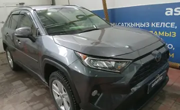 Toyota RAV4 2019 года за 16 000 000 тг. в Астана фото 3