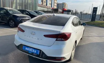 Hyundai Elantra 2018 года за 7 700 000 тг. в Шымкент