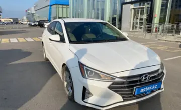 Hyundai Elantra 2018 года за 7 700 000 тг. в Шымкент фото 3
