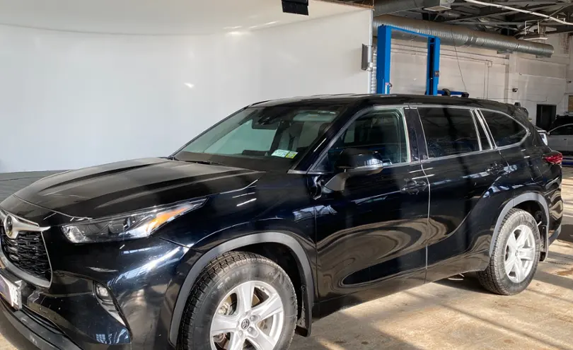 Toyota Highlander 2021 года за 19 000 000 тг. в Караганда