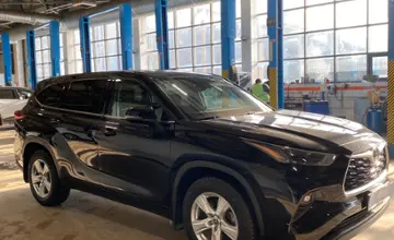 Toyota Highlander 2021 года за 19 000 000 тг. в Караганда фото 3