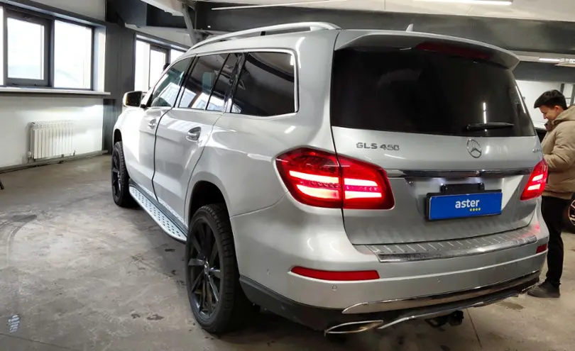Mercedes-Benz GLS 2017 года за 16 500 000 тг. в Астана фото 4