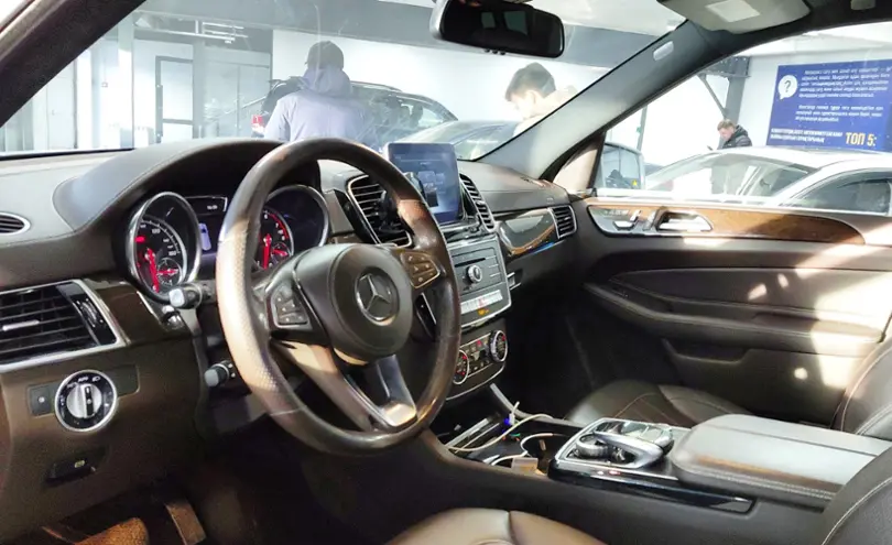 Mercedes-Benz GLS 2017 года за 16 500 000 тг. в Астана фото 5