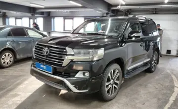 Toyota Land Cruiser 2018 года за 29 900 000 тг. в Астана фото 1
