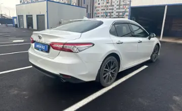 Toyota Camry 2021 года за 13 500 000 тг. в Алматы