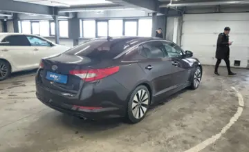 Kia K5 2011 года за 7 500 000 тг. в Астана фото 3