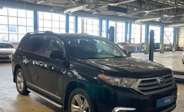 Toyota Highlander 2011 года за 13 500 000 тг. в Караганда фото 3
