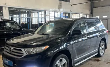 Toyota Highlander 2011 года за 13 500 000 тг. в Караганда фото 1