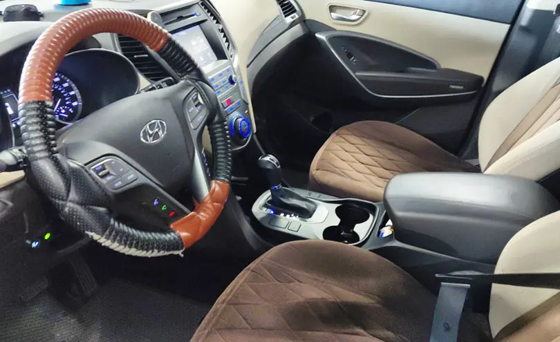 Hyundai Santa Fe 2018 года за 9 800 000 тг. в Астана фото 5