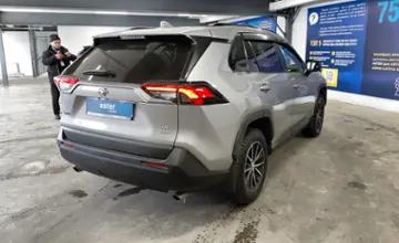 Toyota RAV4 2021 года за 16 000 000 тг. в Астана фото 3