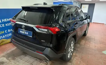 Toyota RAV4 2021 года за 16 000 000 тг. в Астана